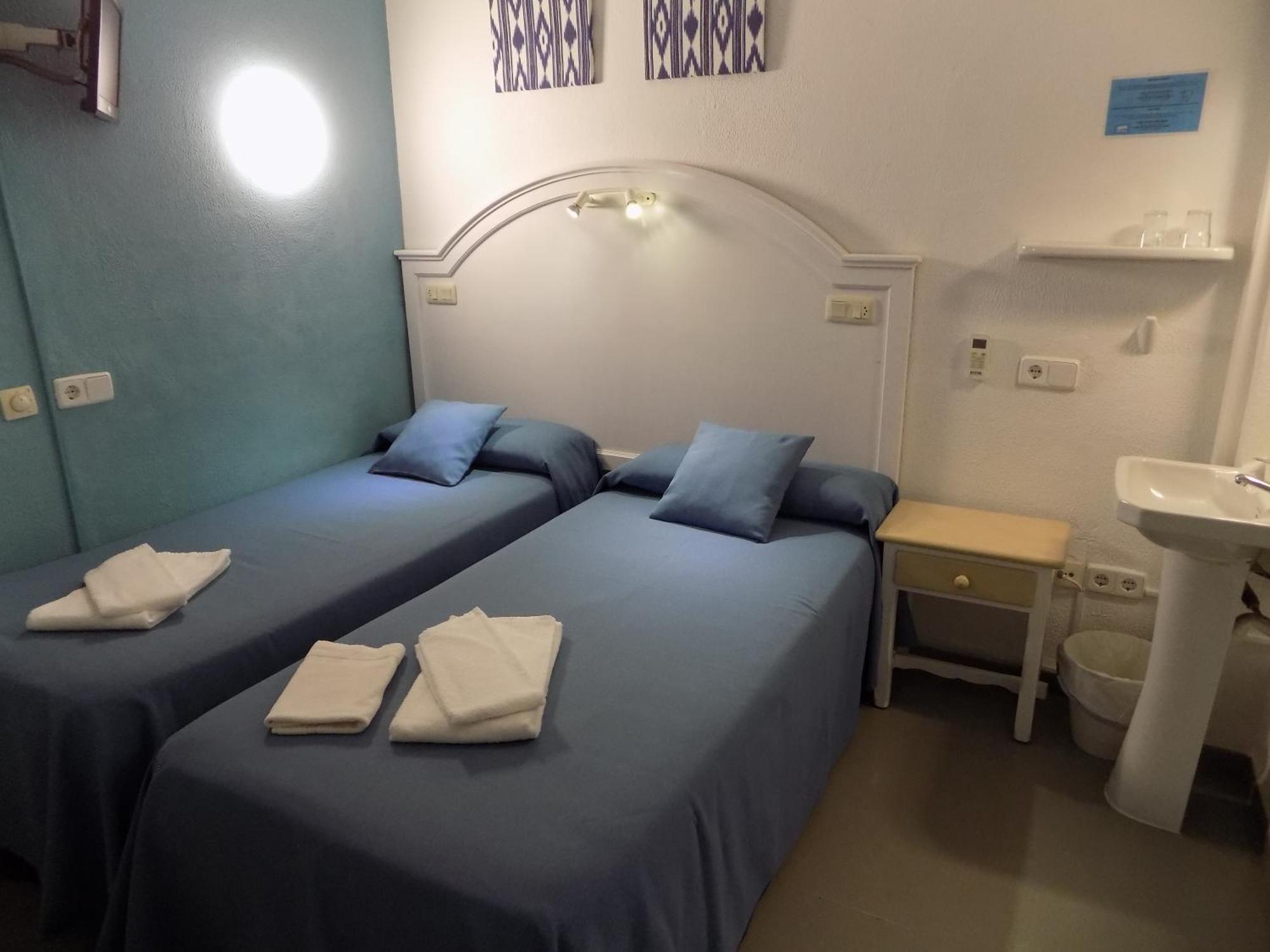 Hostal Villa Maruja Эл Аренал Номер фото