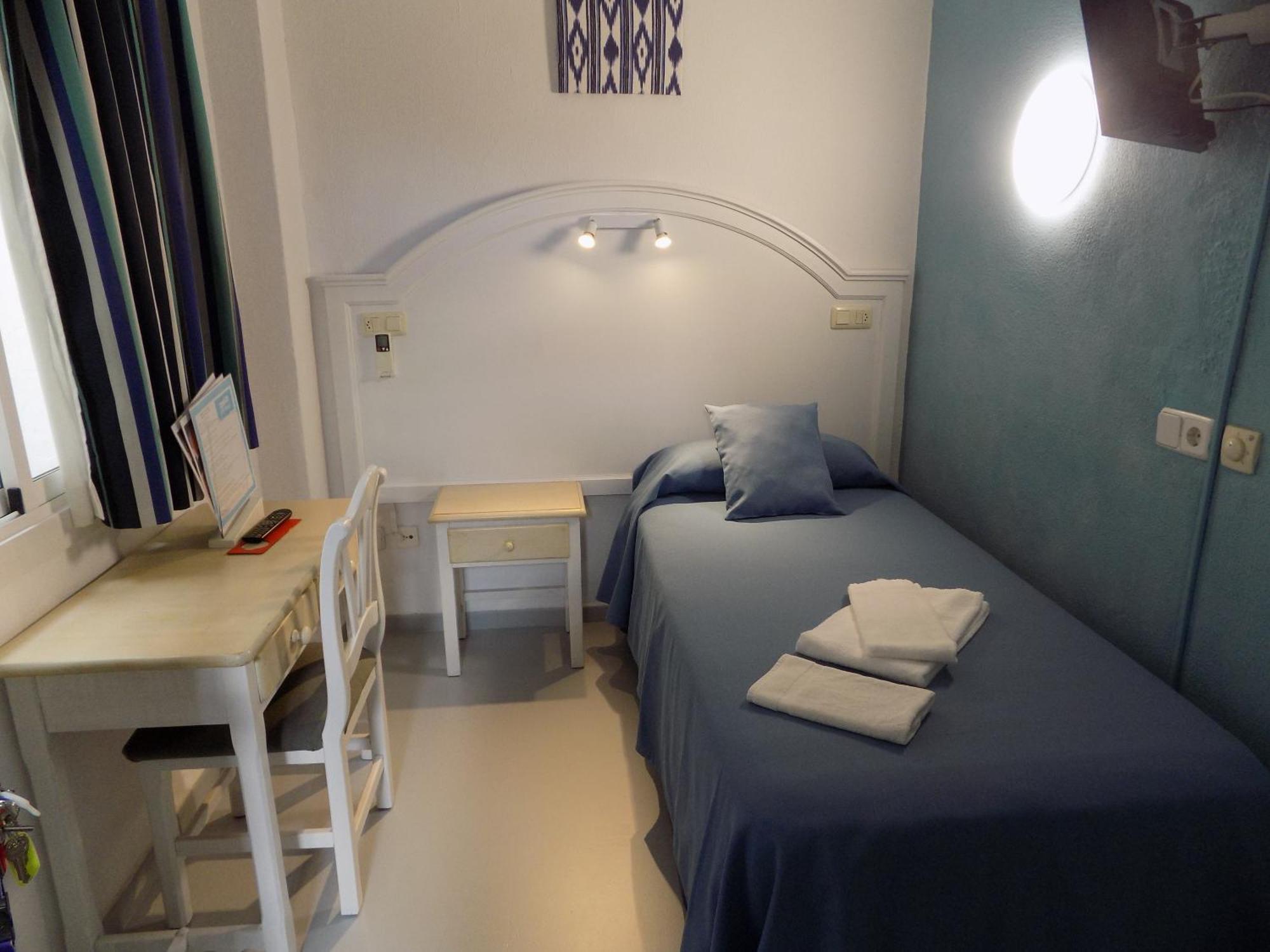 Hostal Villa Maruja Эл Аренал Экстерьер фото