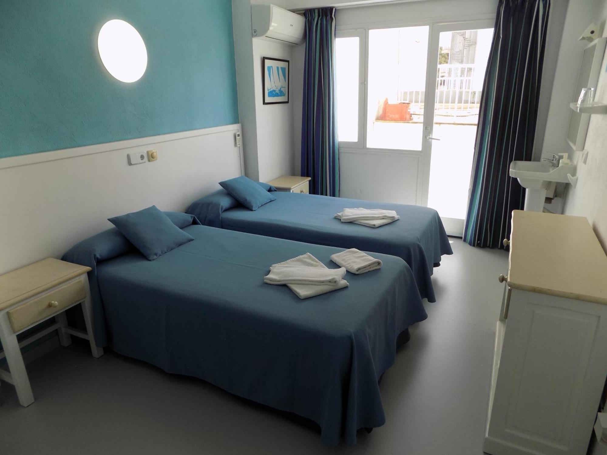 Hostal Villa Maruja Эл Аренал Номер фото